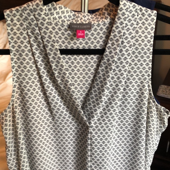 Vince Camuto sleeveless top - Picture 3 of 6